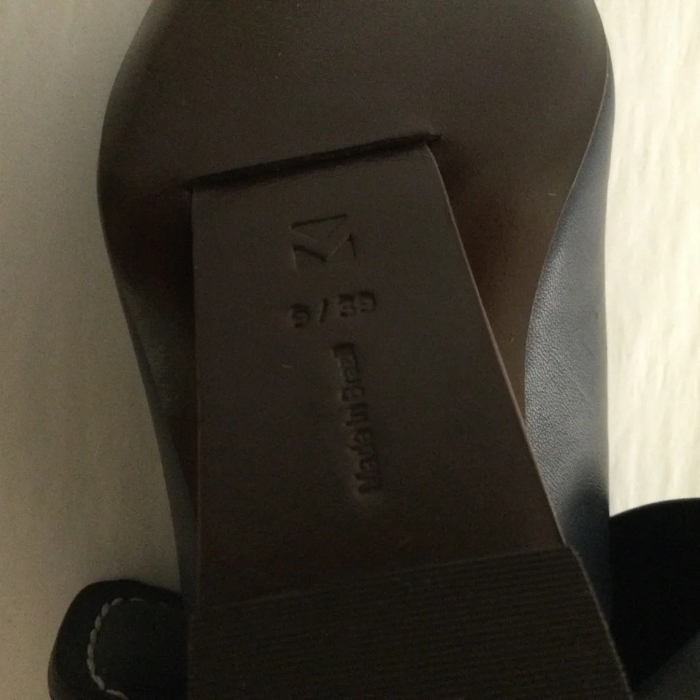 Mercedes Castillo Leonor Leather Wedge Sandal Size 9 Women Shoe Color Navy